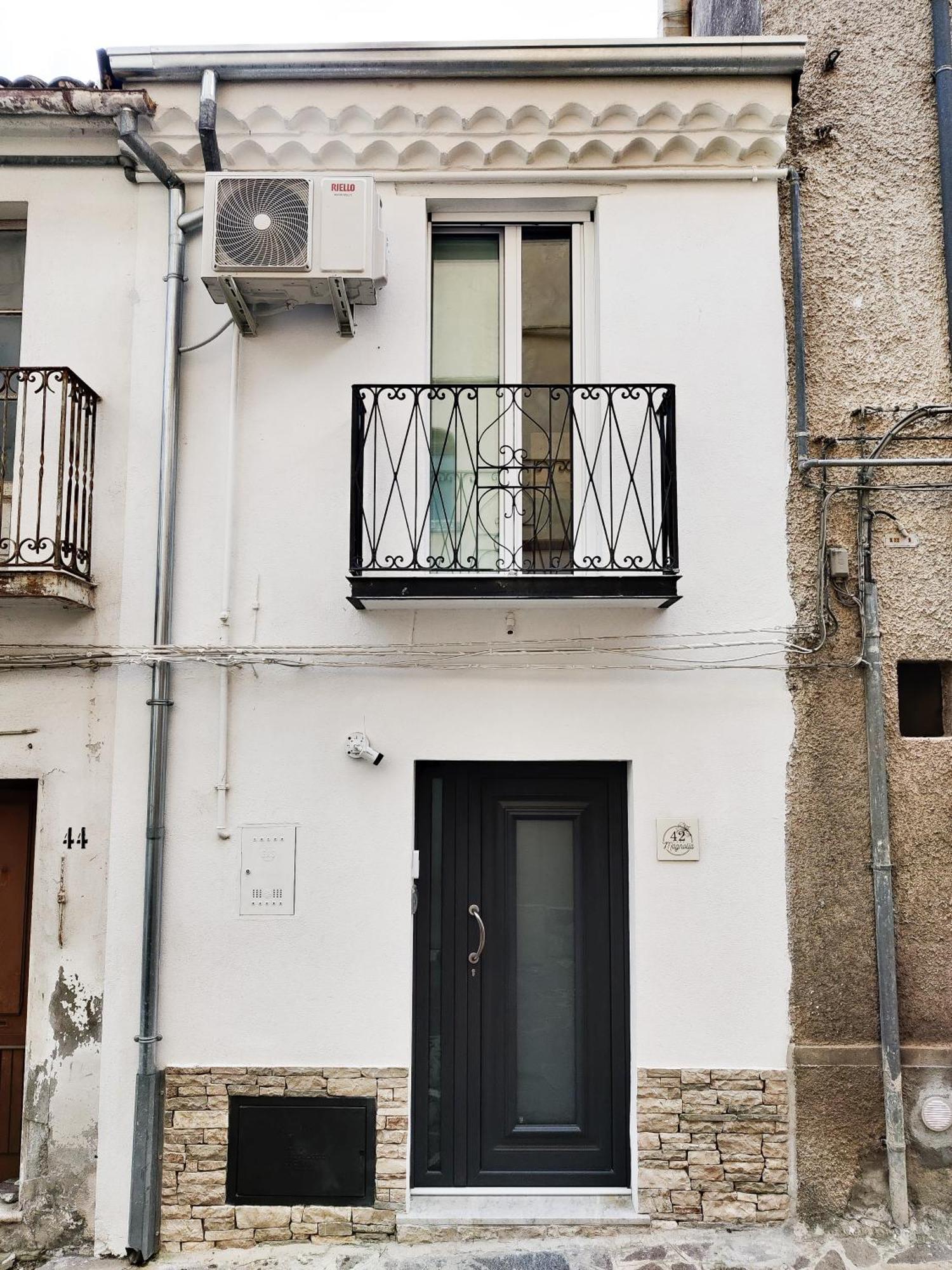 Casa Vacanze Magnolia 42 Calitri Dış mekan fotoğraf